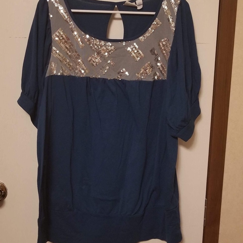 Women’s casual blouse